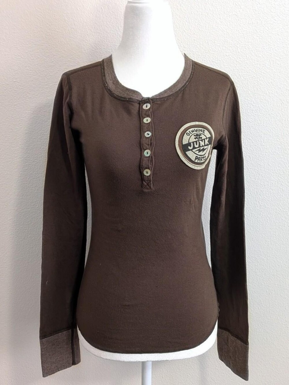 NWT Vintage Von Dutch Brown Grunge Junk Yard Henley Long Sleeve Shirt | Size XS